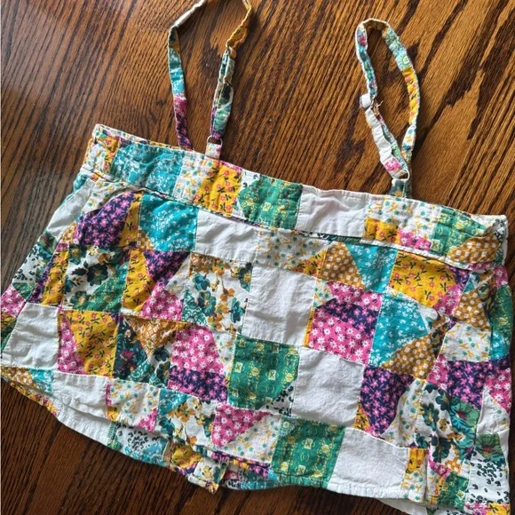 Pilcro - 🧵 Colorful Patchwork Button swing top - Picture 3 of 7